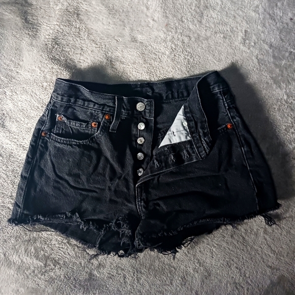 Levi's Shorts ×2 (Black&LightBlue) HIGHRISE - Picture 2 of 4